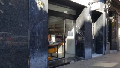 Interior de tienda naturista Adonia - Cosmética Natural & Ecológica - Adonia natur en Barcelona