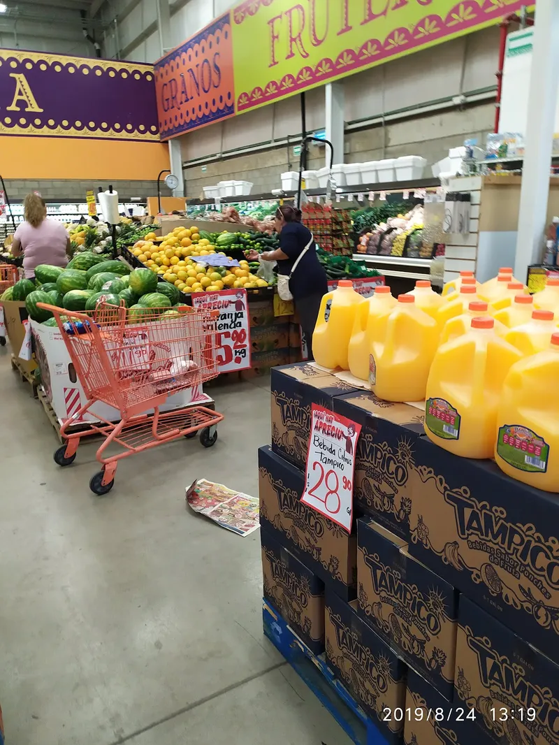 Interior de tienda naturista Aprecio Natura en Tijuana