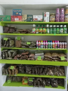 Interior de tienda naturista ARNICA CENTRO NATURISTA en Ensenada