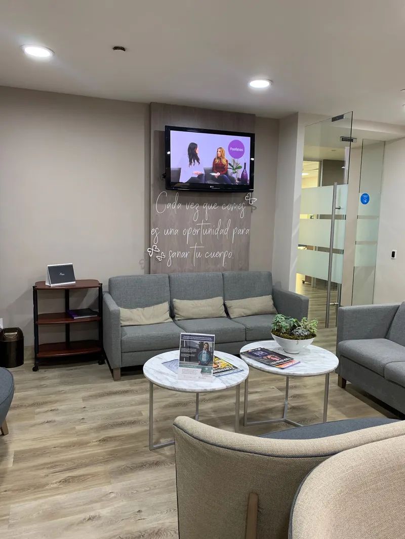 Interior de tienda naturista Bienesta Reforma en Ciudad de México