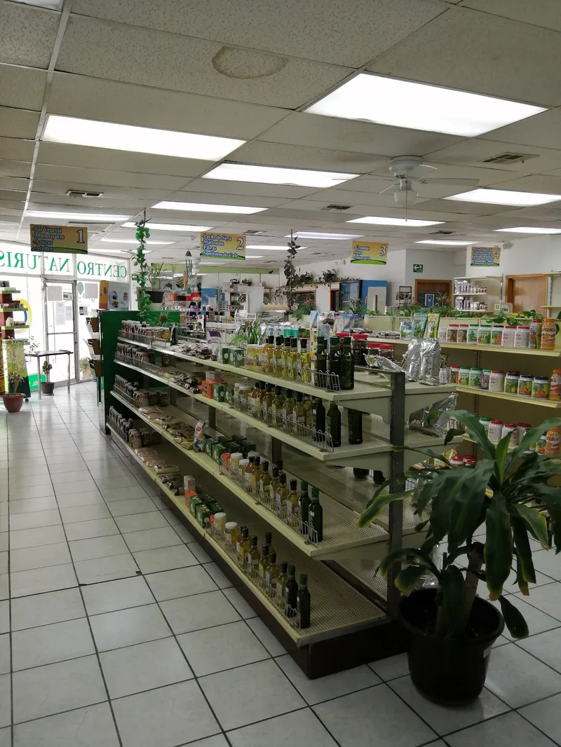 Interior de tienda naturista C N Centro Naturista Santa María en Mexicali