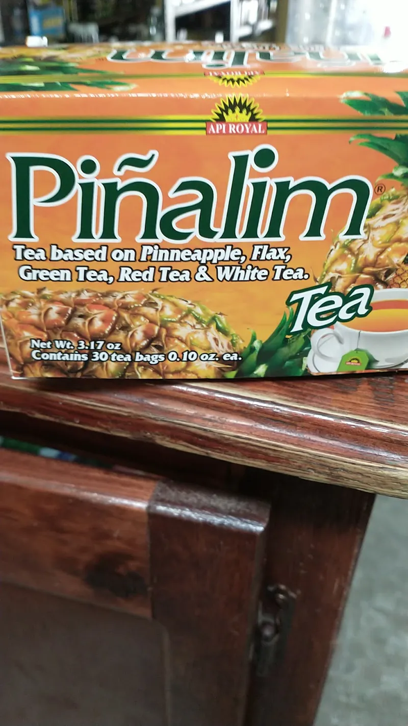 Interior de tienda naturista Centro Botánico Azteca Naturista en San Luis Potosí