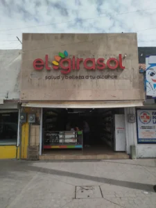 Interior de tienda naturista CENTRO BOTÁNICO EL GIRASOL en Torreón
