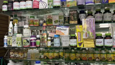 Interior de tienda naturista Centro Naturista Lindavista en Ciudad de México