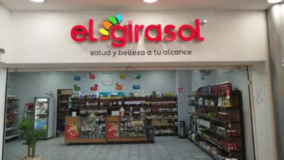Interior de tienda naturista El Girasol en Gómez Palacio