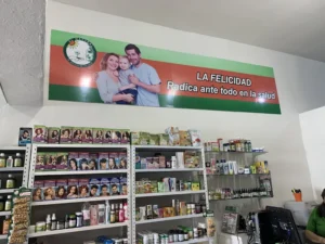 Interior de tienda naturista El Natural Navojoa en Navojoa