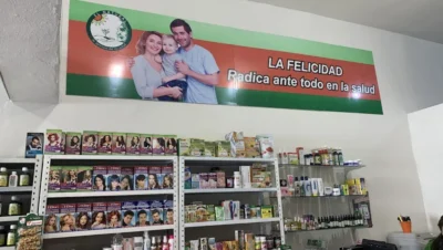 Interior de tienda naturista El Natural Navojoa en Navojoa