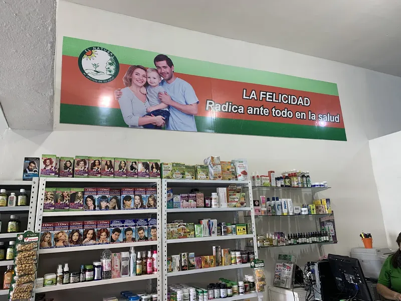 Interior de tienda naturista El Natural Navojoa en Navojoa