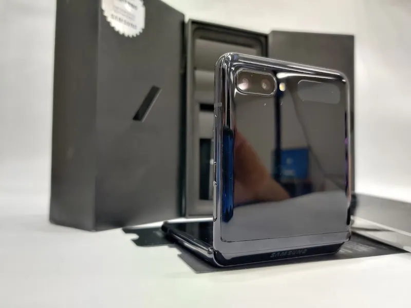 Interior de tienda naturista GNC Pradera Xela en City