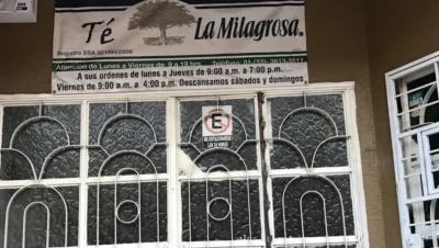 Interior de tienda naturista La Milagrosa en Guadalajara