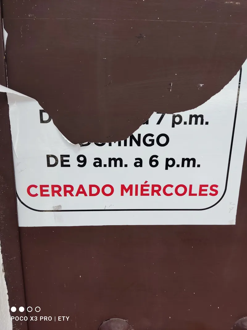 Interior de tienda naturista La Reyna tienda naturista en Valle de Bravo