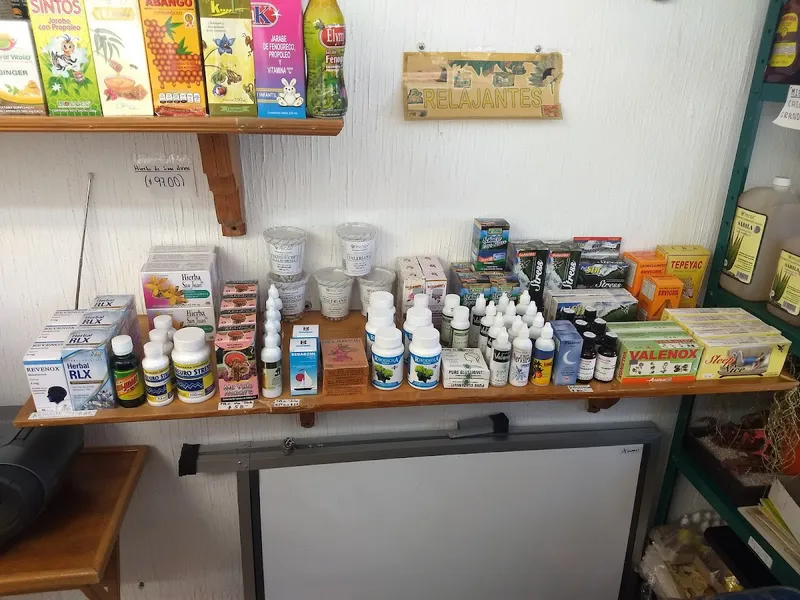 Interior de tienda naturista N'atu Salud - Tienda naturista y homeopatica en León de los Aldama