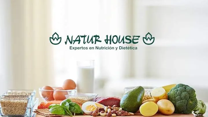 Interior de tienda naturista Natur House en Ciudad de México