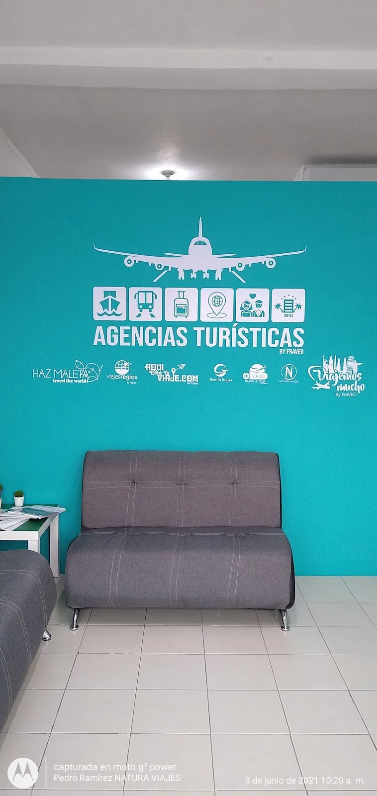 Interior de tienda naturista Natura Viajes By Fraveo en Monterrey