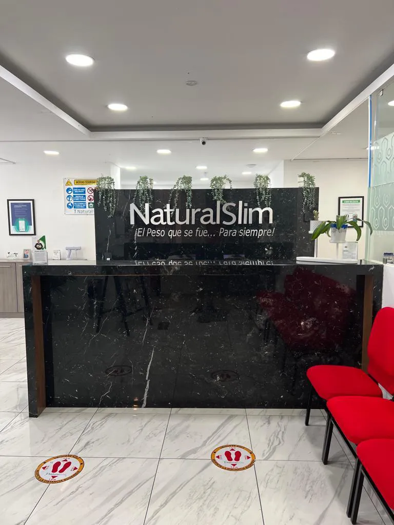 Interior de tienda naturista NaturalSlim Coyoacán en Ciudad de México