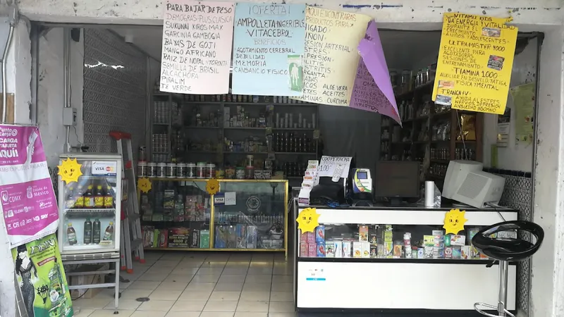 Interior de tienda naturista Naturista Teotihuacán en Tlalnepantla