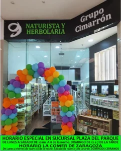 Interior de tienda naturista Naturistas y Herbolaria Grupo Cimarrón en Santiago de Querétaro