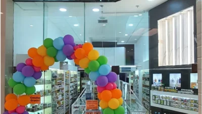 Interior de tienda naturista Naturistas y Herbolaria Grupo Cimarrón en Santiago de Querétaro