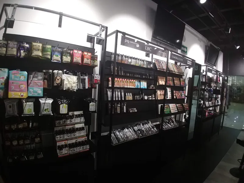 Interior de tienda naturista Nuestro Secreto CDMX en Ciudad de México