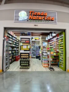 Interior de tienda naturista Nutra Siluet HEB madero en Ciudad Madero