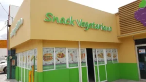 Interior de tienda naturista Nutrivida en Cuauhtémoc