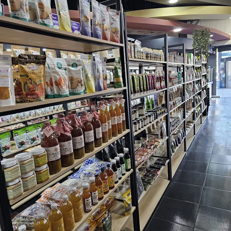 Interior de tienda naturista Orgánico y Sano Juriquilla en Juriquilla