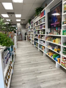 Interior de tienda naturista Productos Mexicanos Naturales en Santa Ana