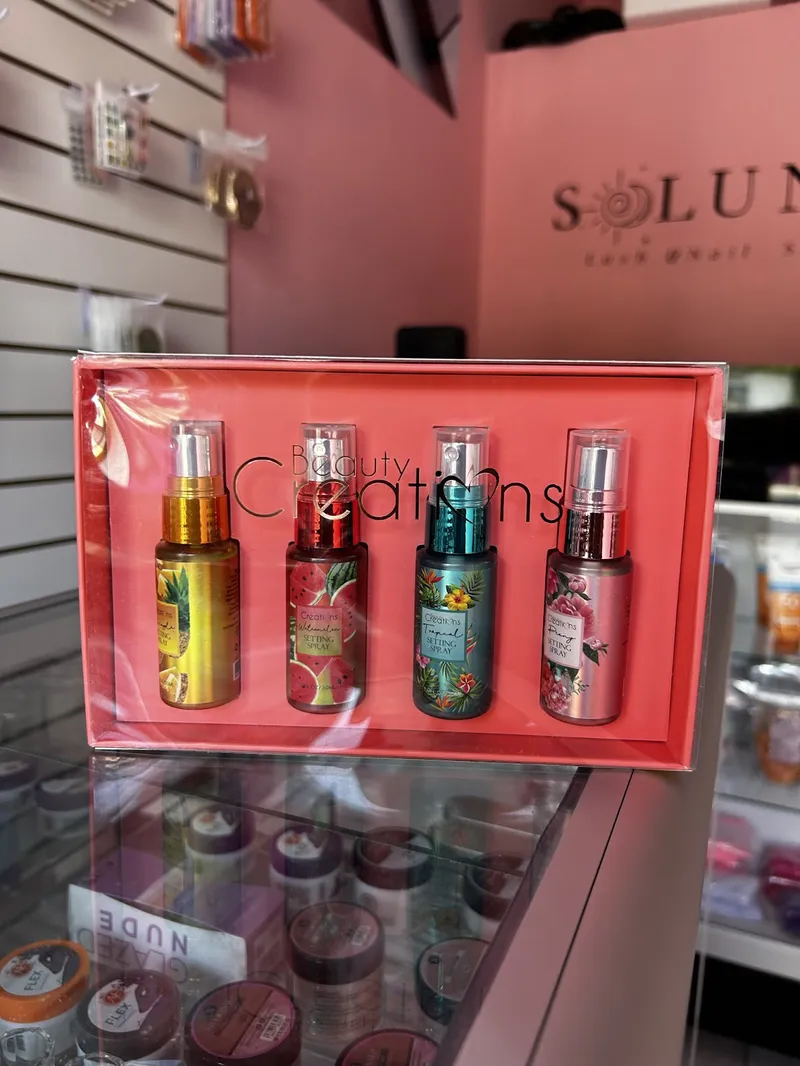 Interior de tienda naturista Soluna beauty store en Tehuacán