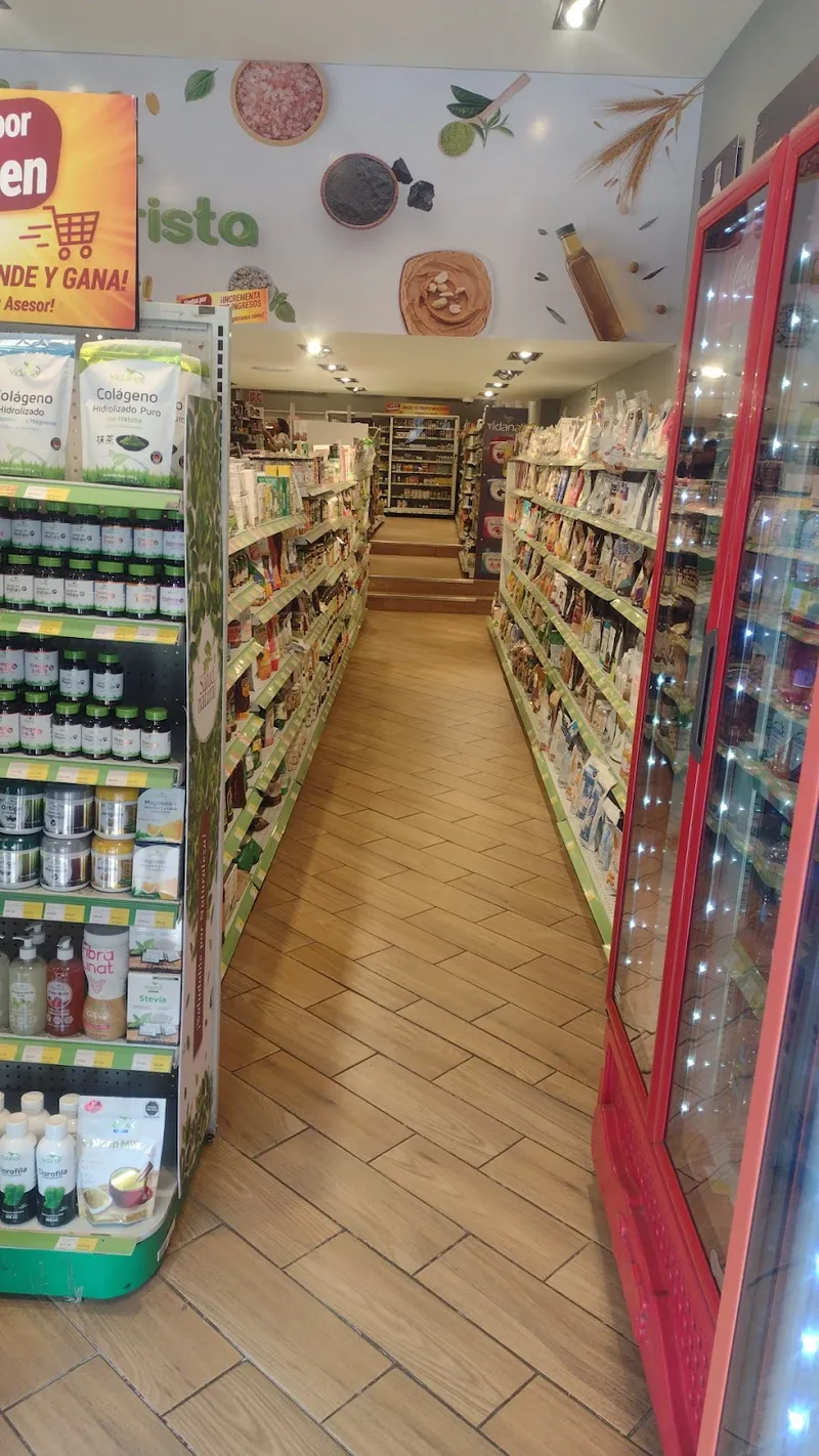 Interior de tienda naturista Súper Naturista en Ciudad de México