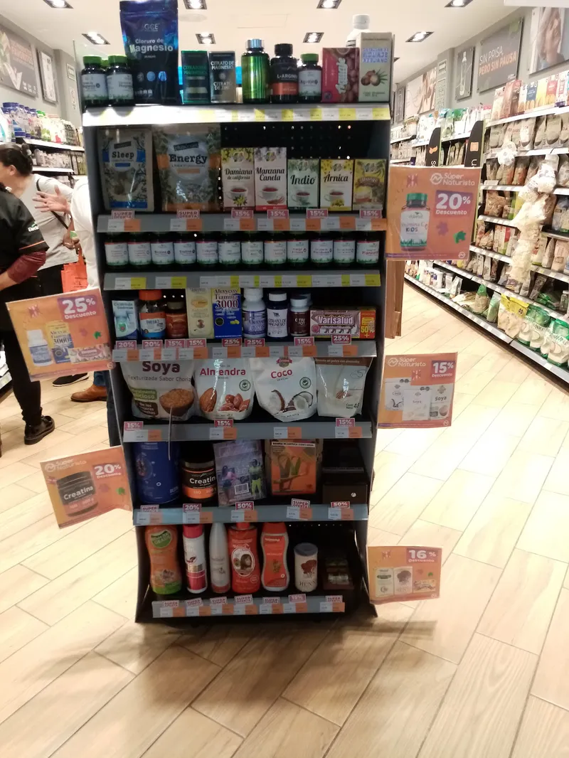 Interior de tienda naturista Súper Naturista en Ciudad López Mateos