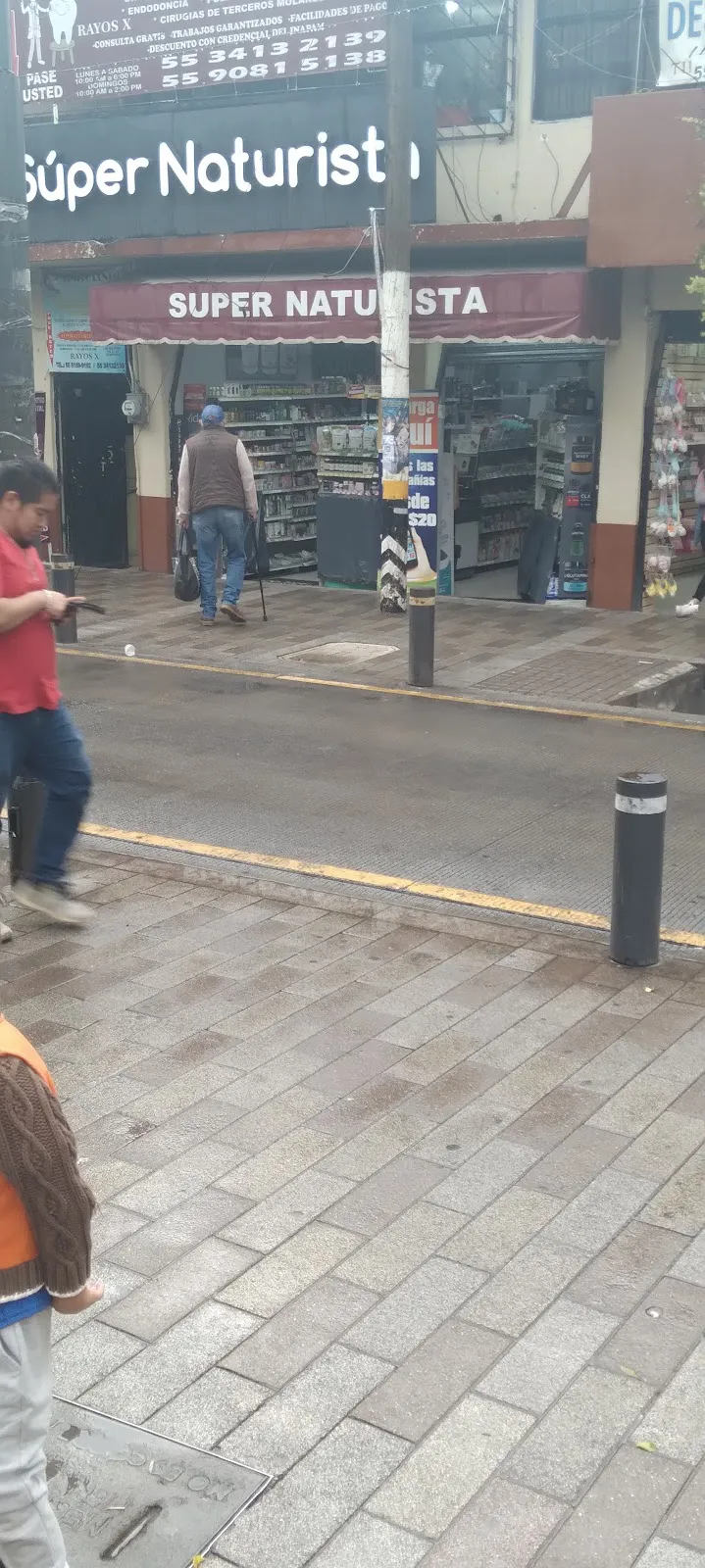 Interior de tienda naturista Súper Naturista en Ciudad Nicolás Romero