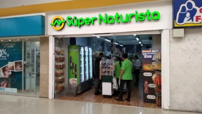 Interior de tienda naturista Súper Naturista en Cuautitlán Izcalli