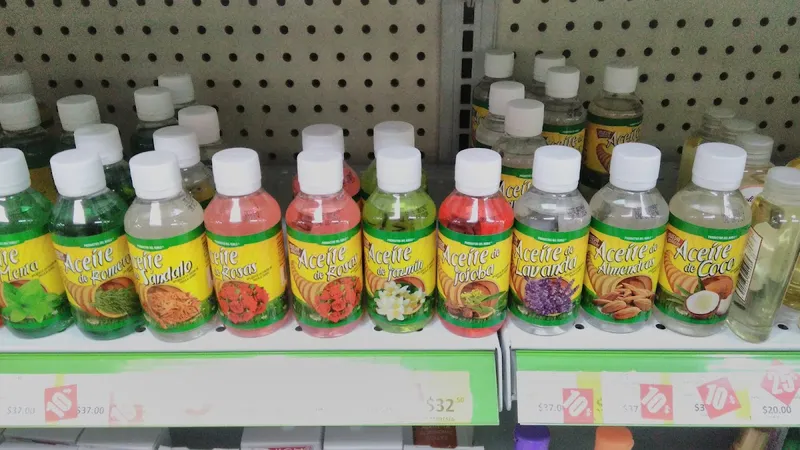 Interior de tienda naturista Súper Naturista en Culiacán Rosales