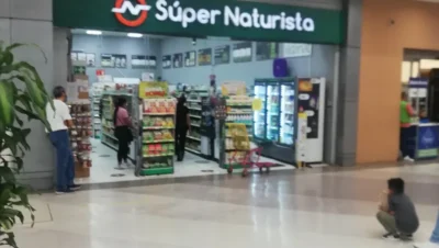 Interior de tienda naturista Súper Naturista en Ecatepec de Morelos