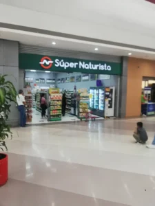 Interior de tienda naturista Súper Naturista en Ecatepec de Morelos