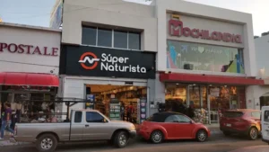 Interior de tienda naturista Súper Naturista en Hermosillo