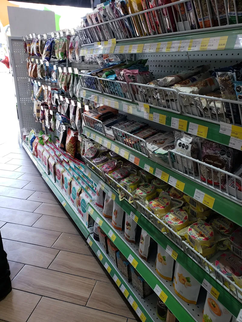 Interior de tienda naturista Súper Naturista en Heroica Puebla de Zaragoza