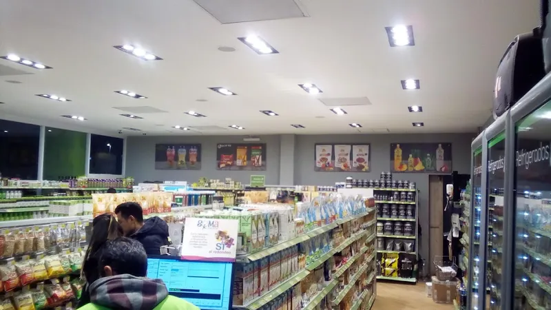 Interior de tienda naturista Súper Naturista en Lerma de Villada