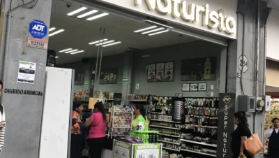 Interior de tienda naturista Súper Naturista en Orizaba