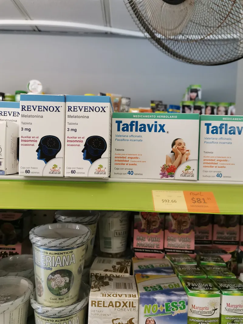 Interior de tienda naturista Súper Naturista en Tampico