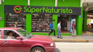 Interior de tienda naturista Súper Naturista en Tapachula de Córdova y Ordóñez