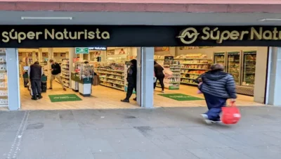 Interior de tienda naturista Súper Naturista en Toluca de Lerdo