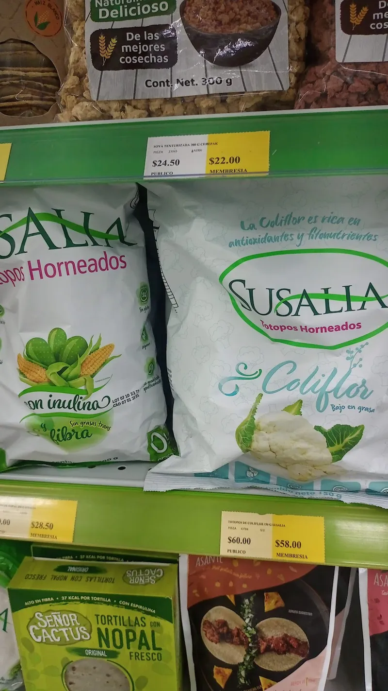 Interior de tienda naturista Súper Naturista en Túxpam de Rodríguez Cano