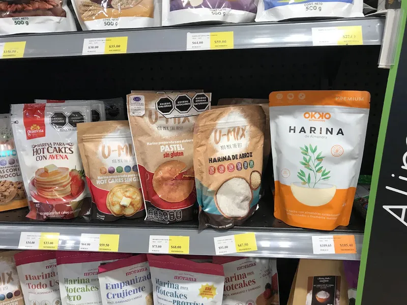 Interior de tienda naturista Súper Naturista en Zapopan