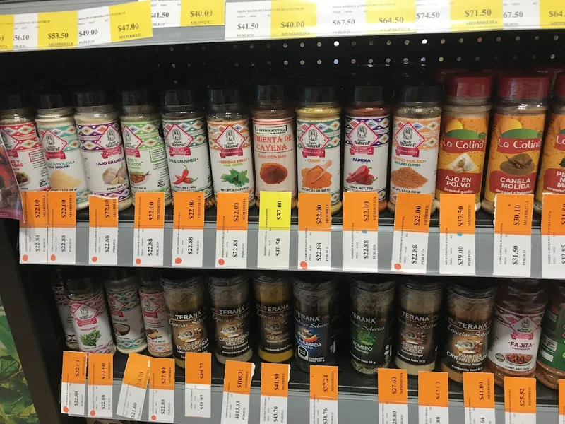 Interior de tienda naturista Súper Naturista en Zapopan