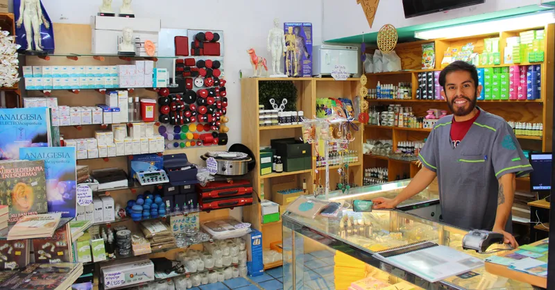 Interior de tienda naturista Tienda del Naturópata en León de los Aldama