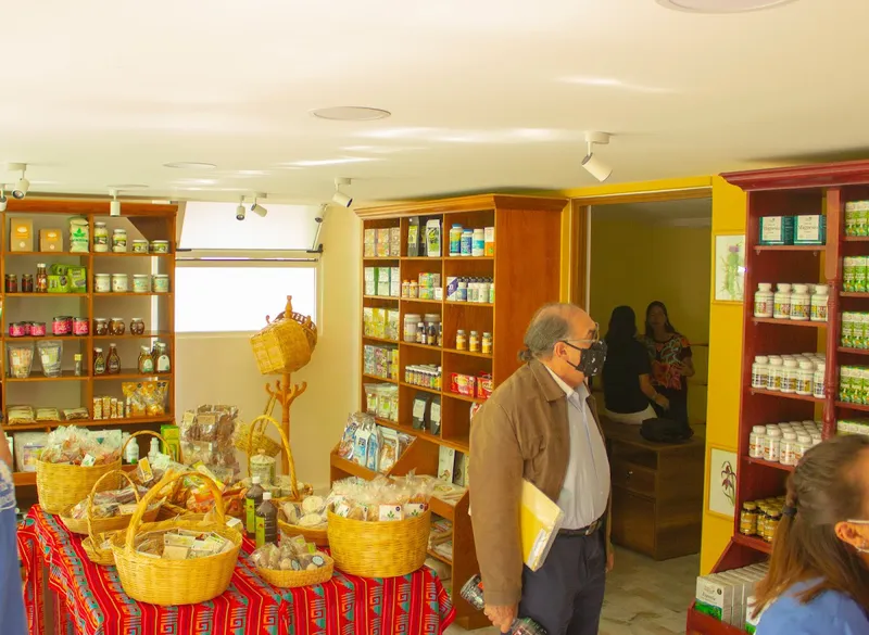 Interior de tienda naturista Tienda Margarita Naturalmente Quevedo en Ciudad de México