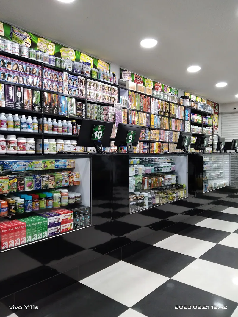 Interior de tienda naturista Tienda Naturista Caalfrabet (Merced) en Ciudad de México