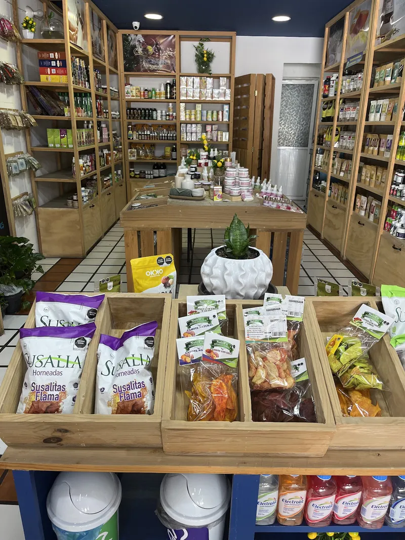 Interior de tienda naturista Tienda Naturista Don José Gracián Naciones Unidas en Zapopan