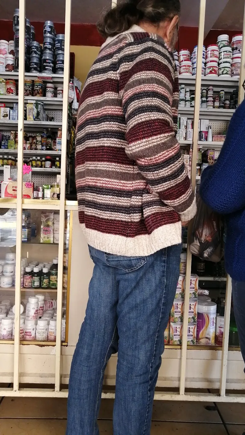 Interior de tienda naturista Tienda Naturista El Árbol en Guadalajara